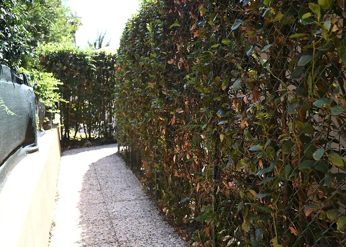 Appartamento Con Delizioso Giardino