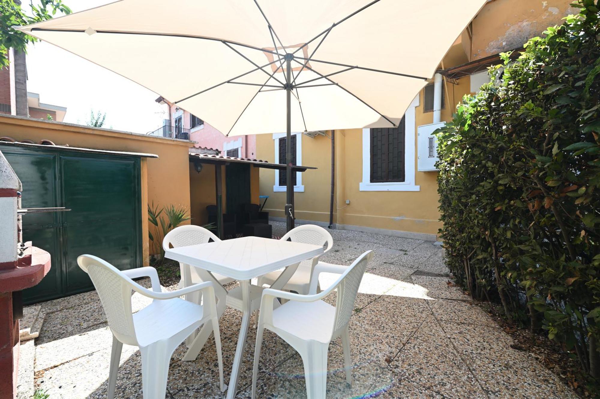 Apartment Con Delizioso Giardino Acilia