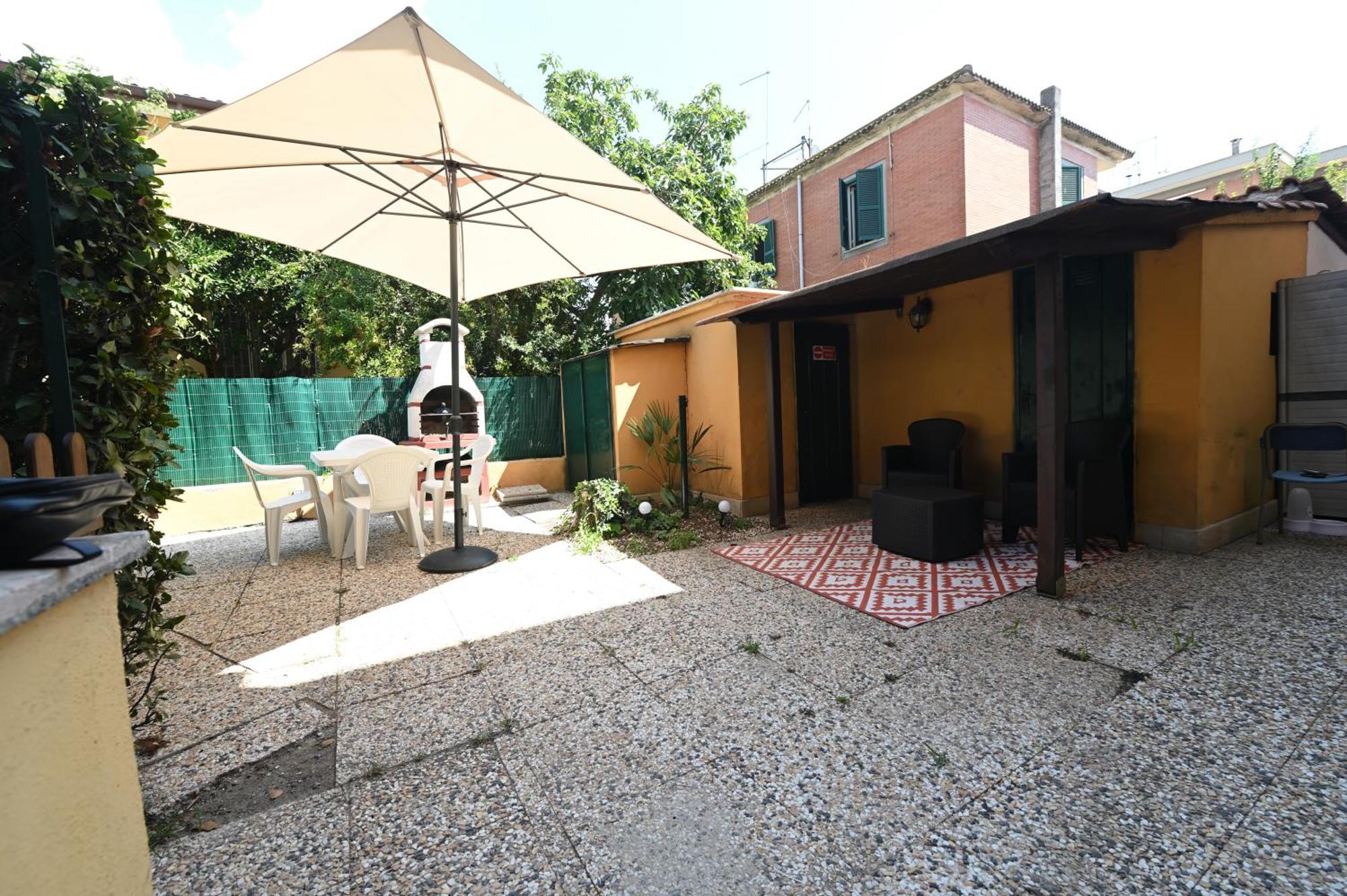 Apartment Con Delizioso Giardino